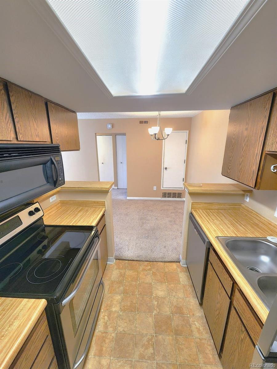 MLS Image #24 for 4400 s quebec street,denver, Colorado