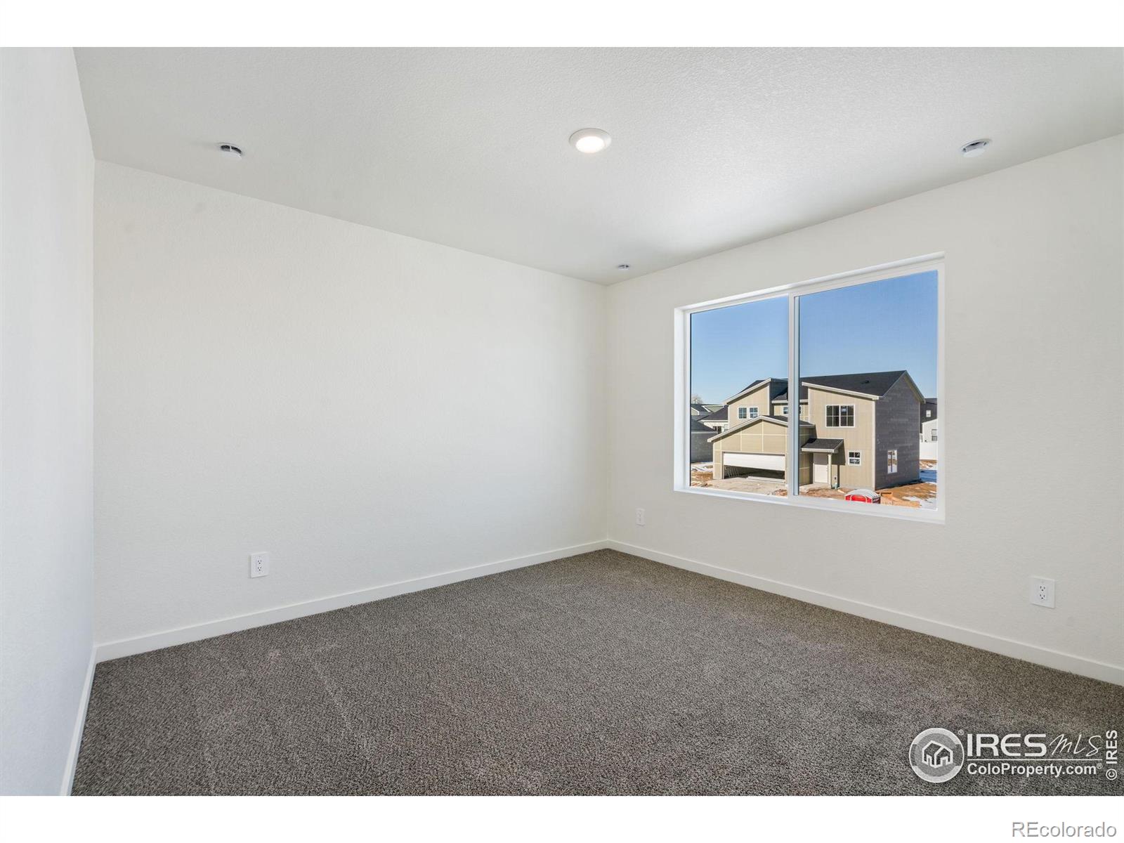 MLS Image #11 for 3712  kenai street,evans, Colorado