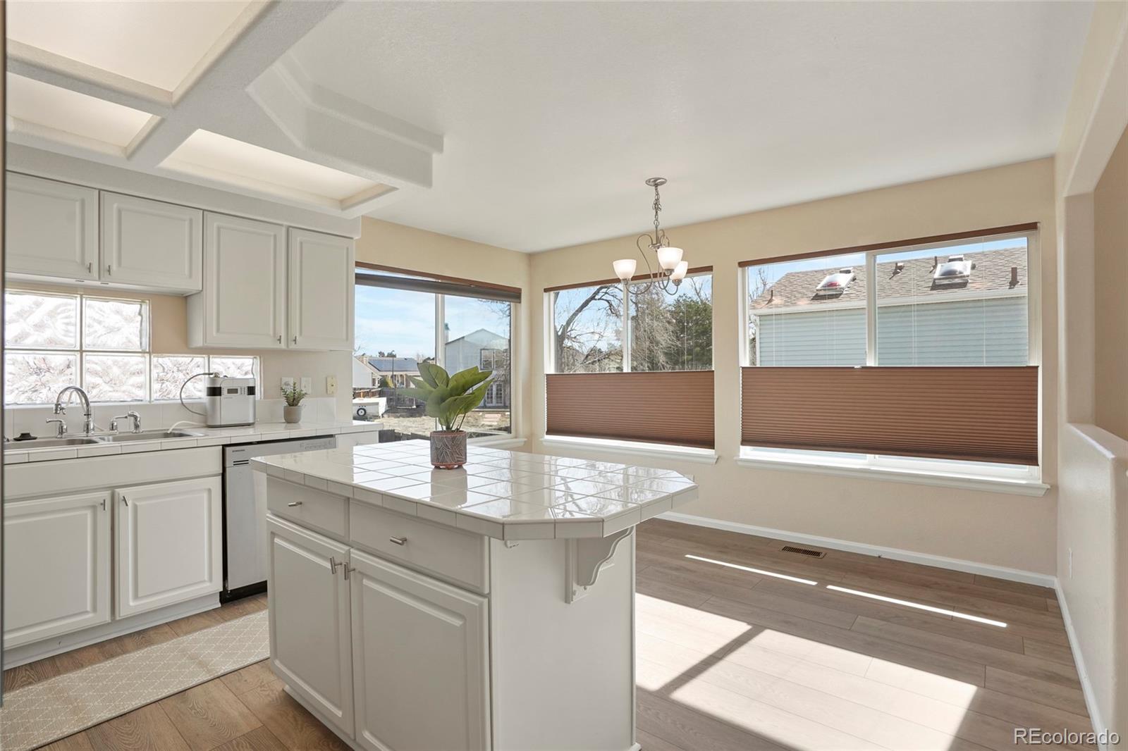 MLS Image #6 for 4604  flanders way,denver, Colorado