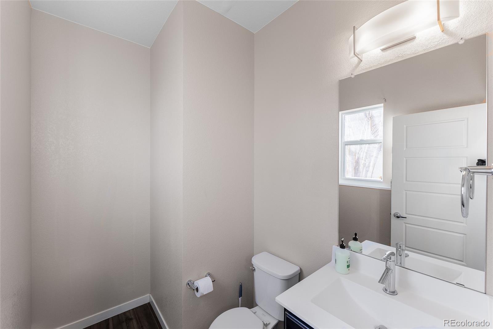 MLS Image #11 for 10031  truckee street,commerce city, Colorado