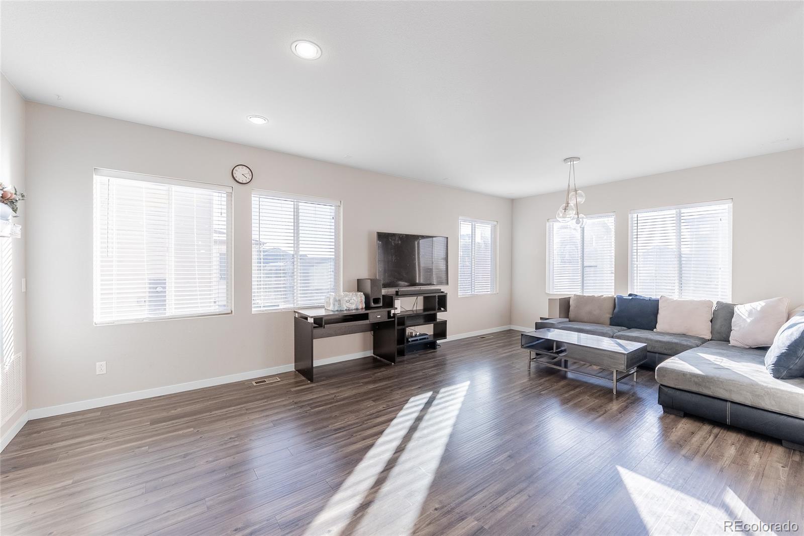 MLS Image #6 for 10031  truckee street,commerce city, Colorado