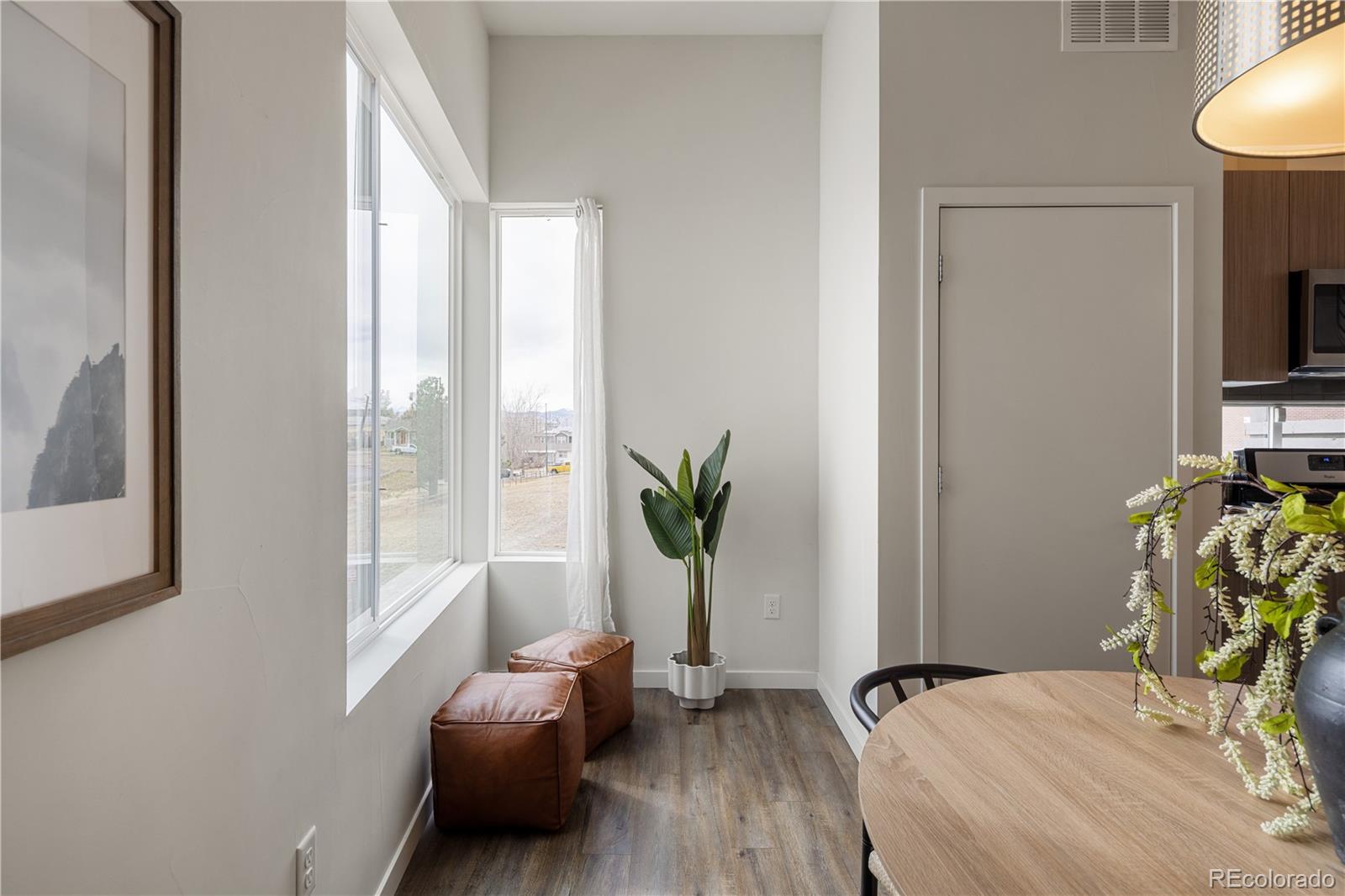MLS Image #15 for 1239  tennyson street 10,denver, Colorado