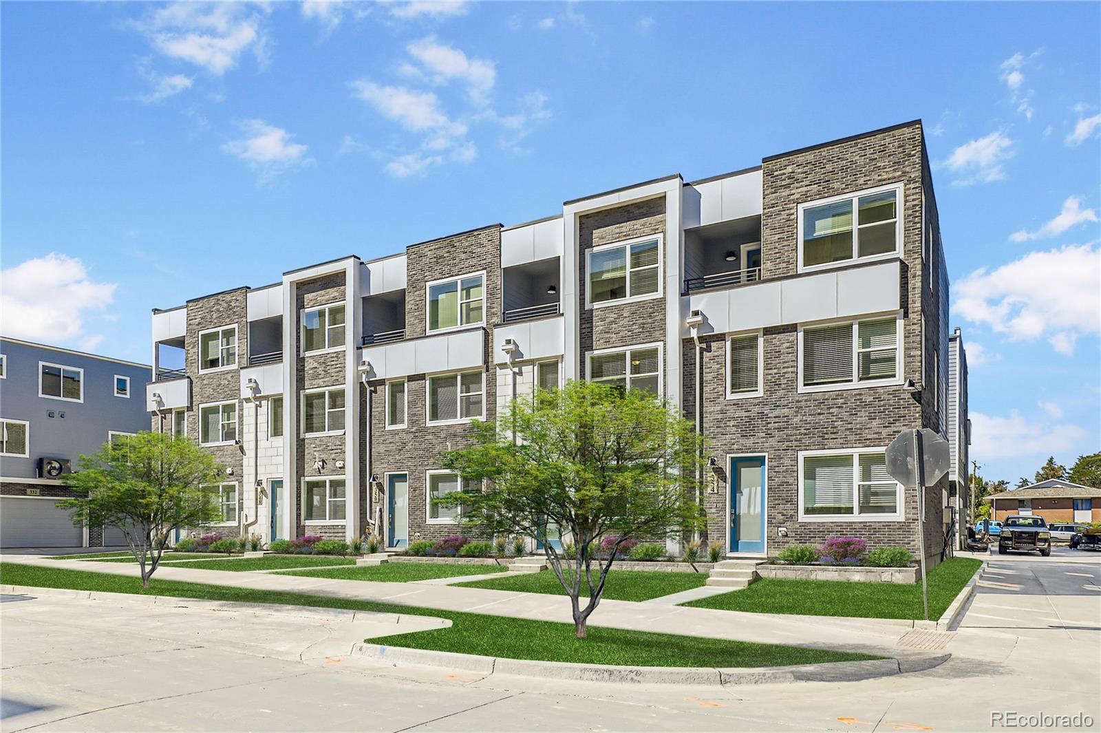 MLS Image #14 for 352  n. geneva street,aurora, Colorado