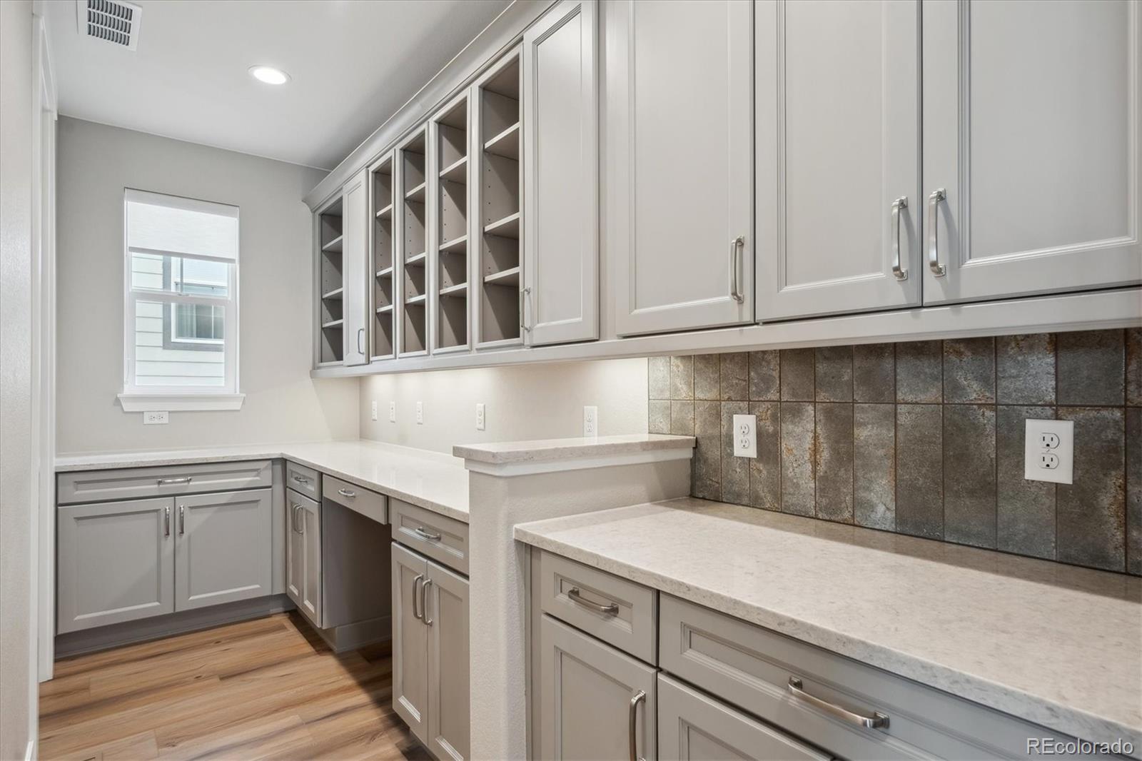 MLS Image #6 for 8784 s riviera court,aurora, Colorado