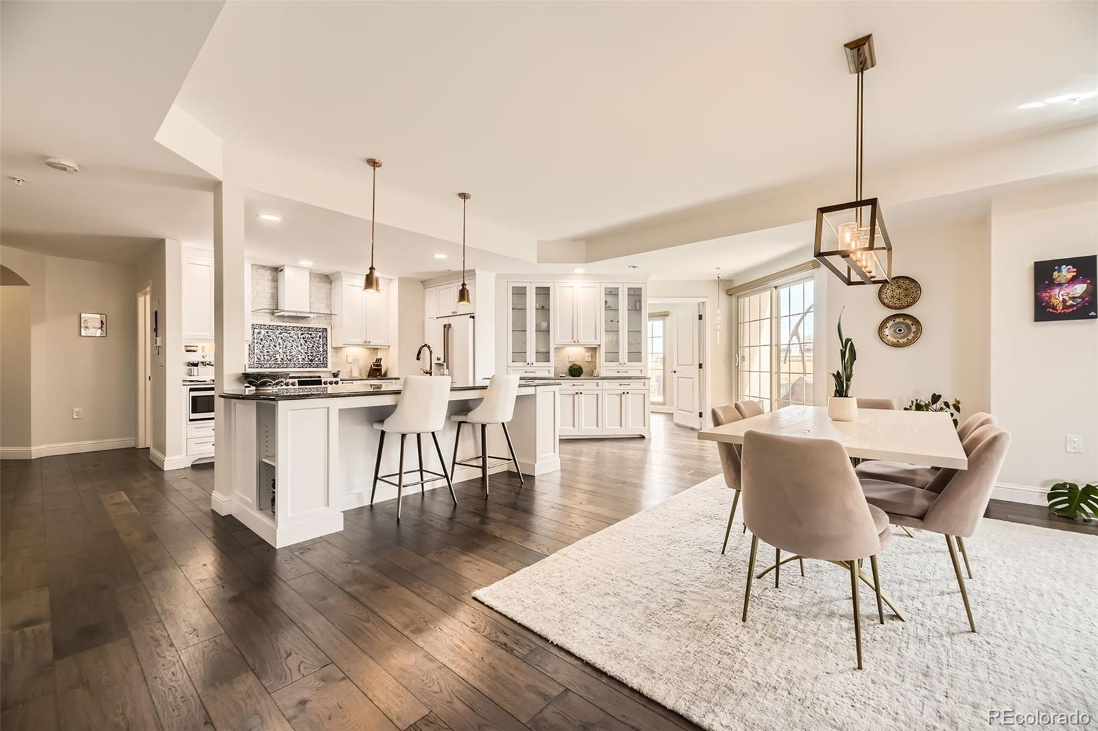 MLS Image #1 for 975 n lincoln street,denver, Colorado
