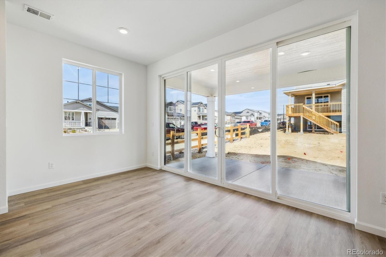 MLS Image #7 for 24709 e 39th avenue,aurora, Colorado