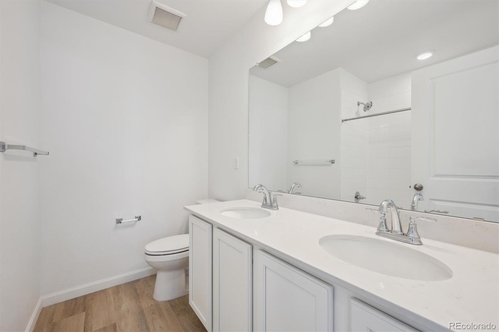 MLS Image #20 for 24749 e 39th avenue,aurora, Colorado