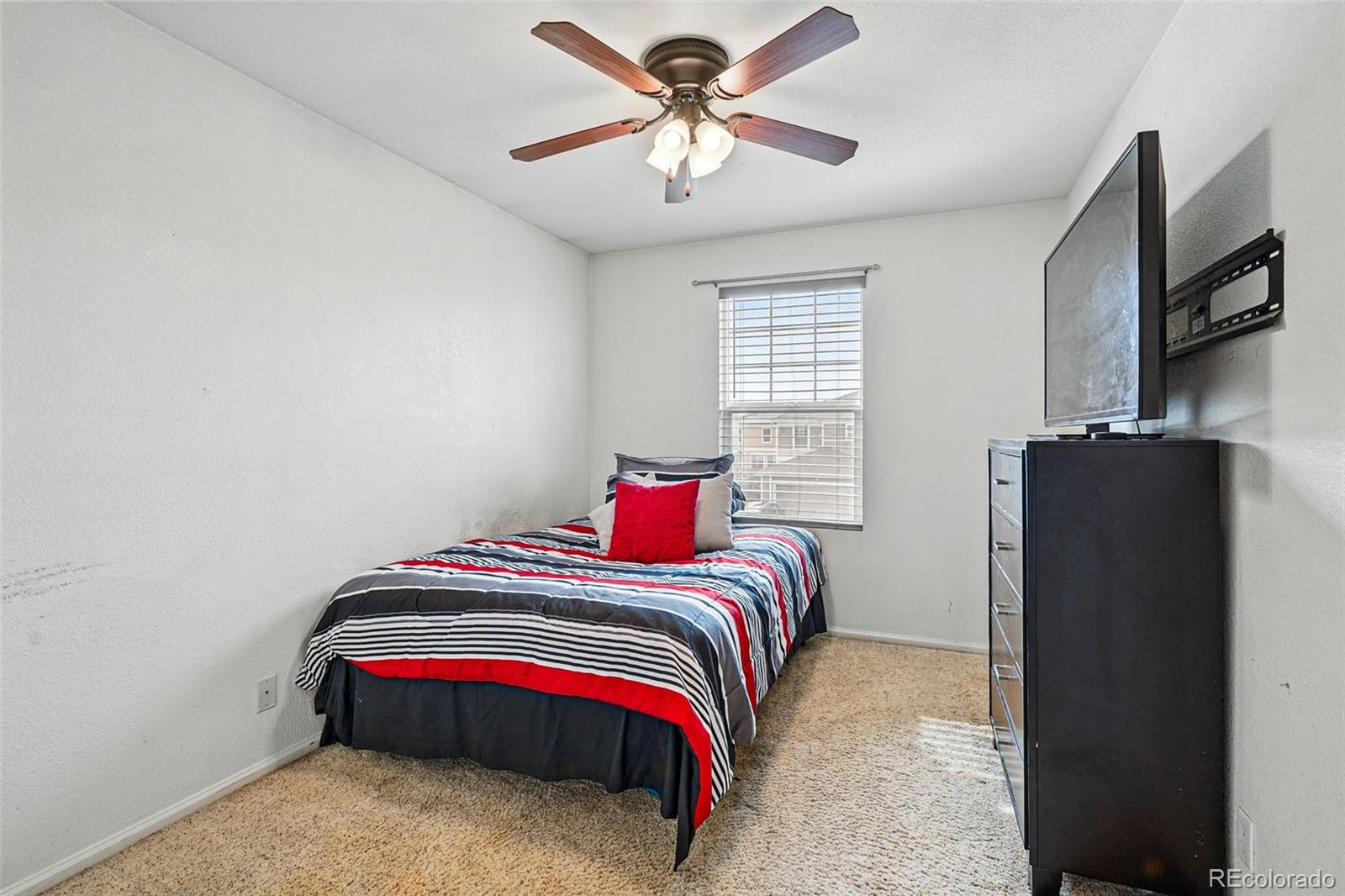 MLS Image #25 for 5556  lewiston court,denver, Colorado