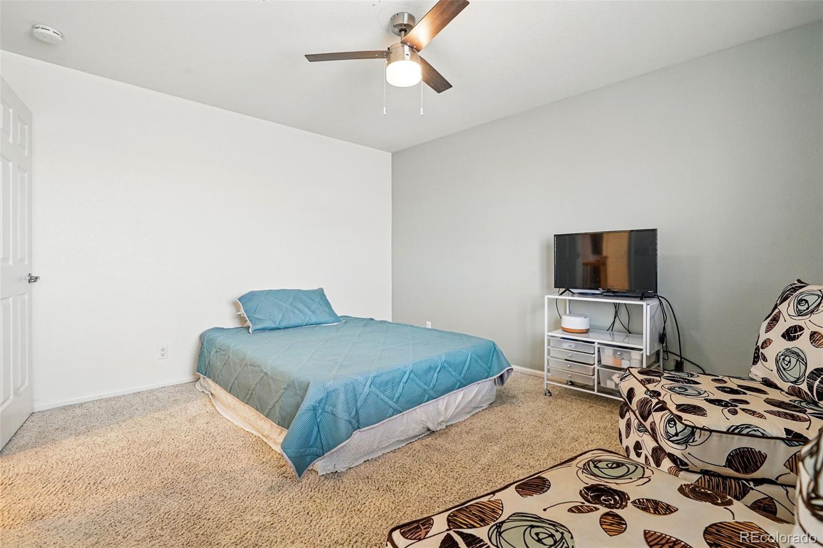 MLS Image #26 for 5556  lewiston court,denver, Colorado
