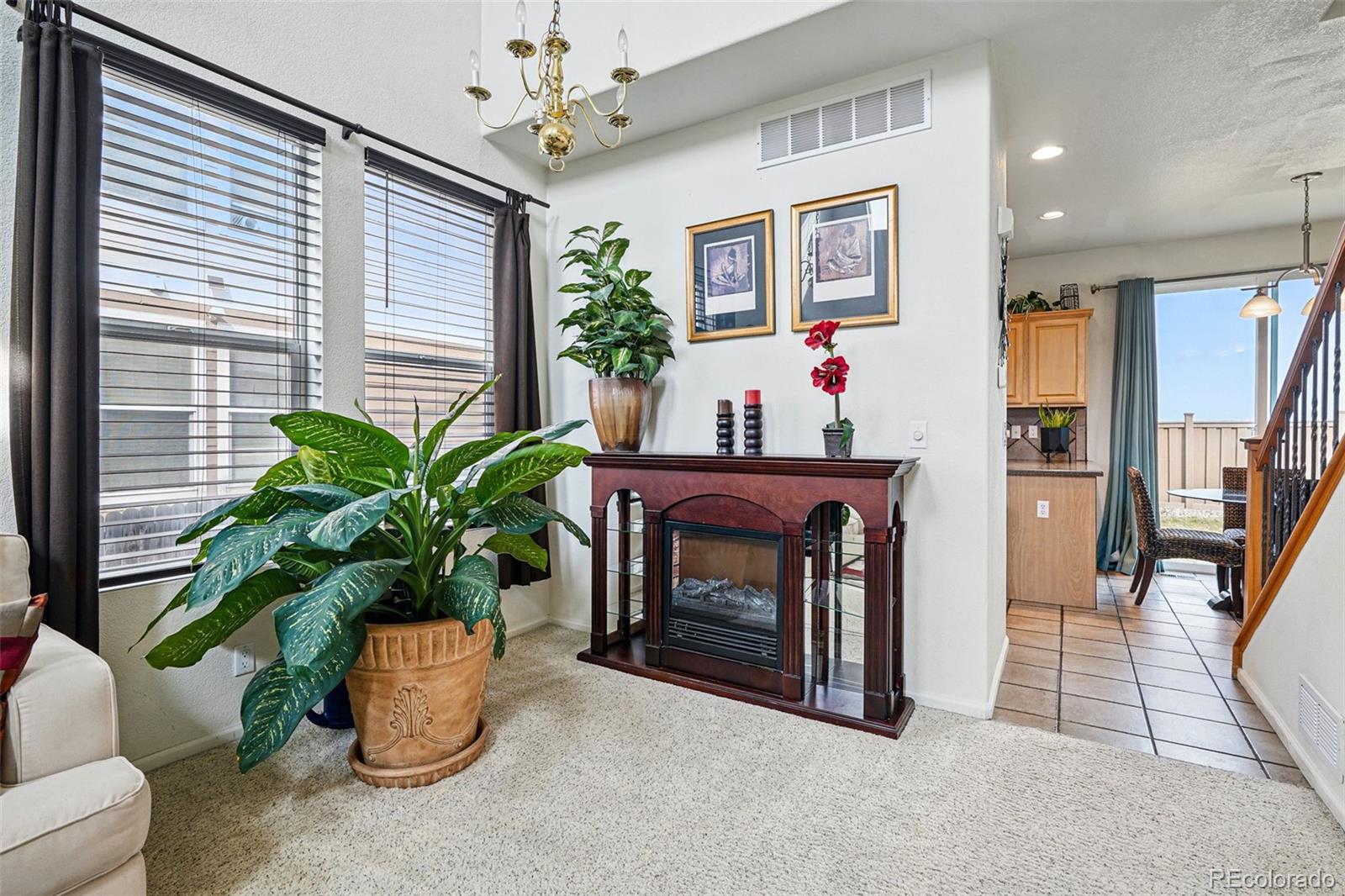 MLS Image #6 for 5556  lewiston court,denver, Colorado