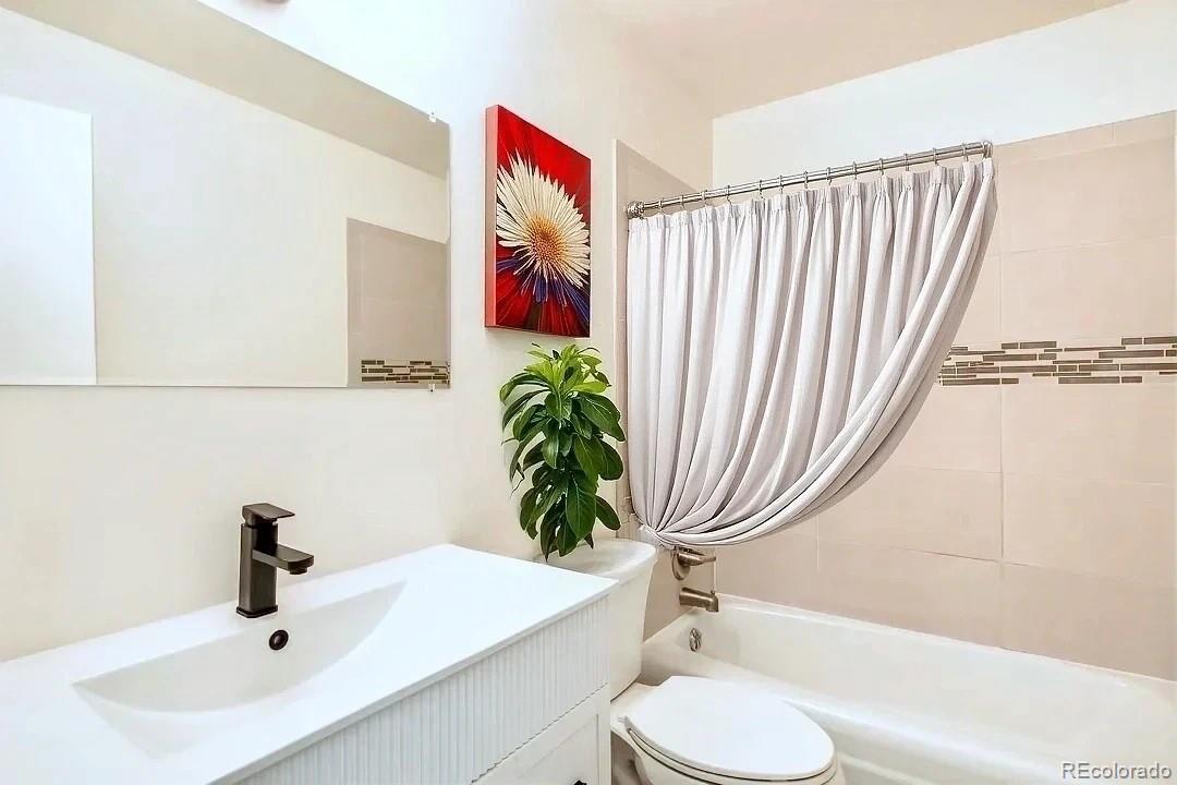 MLS Image #14 for 8627  santa fe drive,thornton, Colorado
