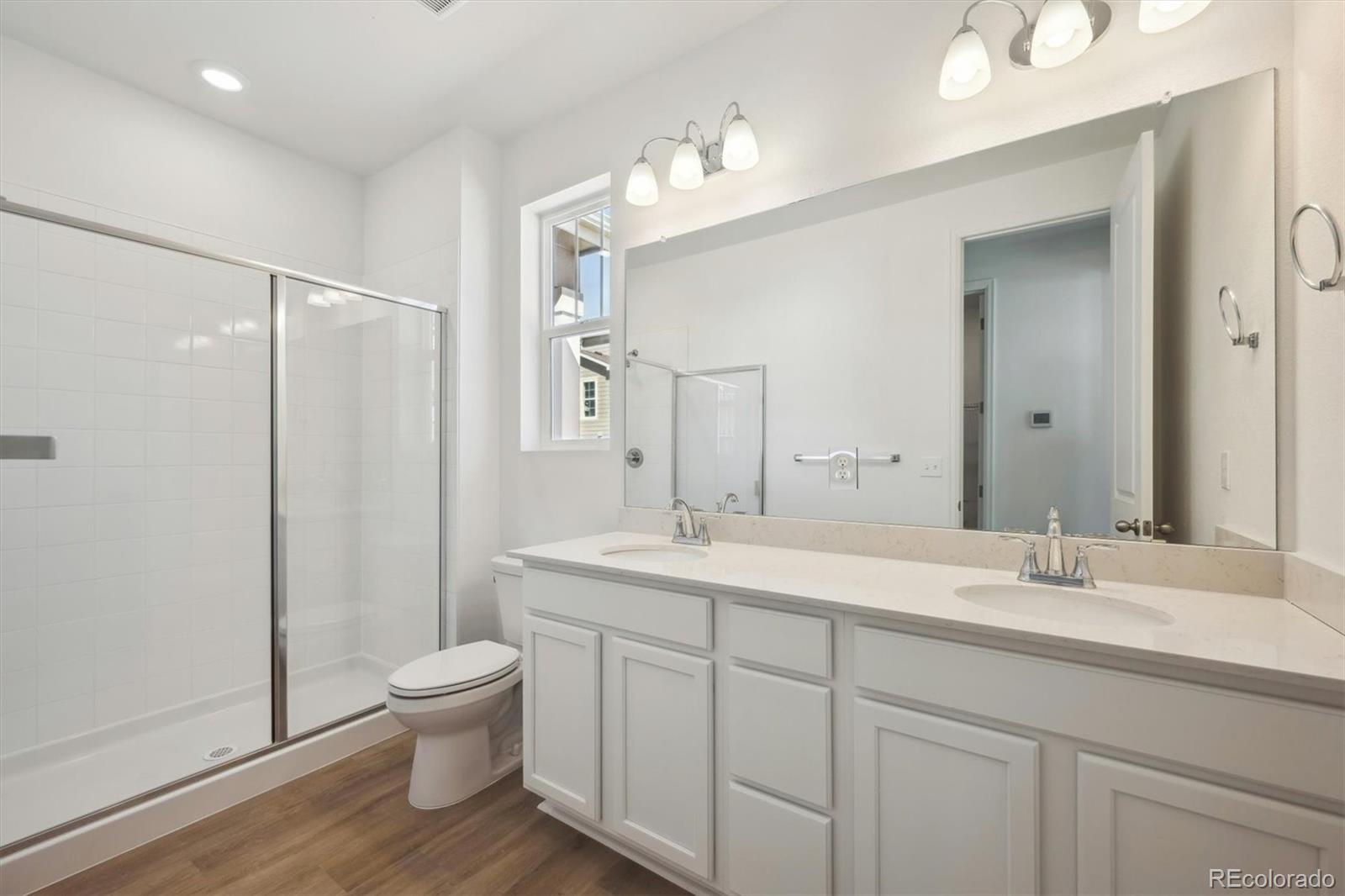 MLS Image #11 for 24739 e 39th avenue,aurora, Colorado