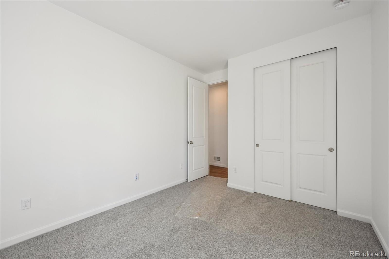 MLS Image #15 for 24739 e 39th avenue,aurora, Colorado