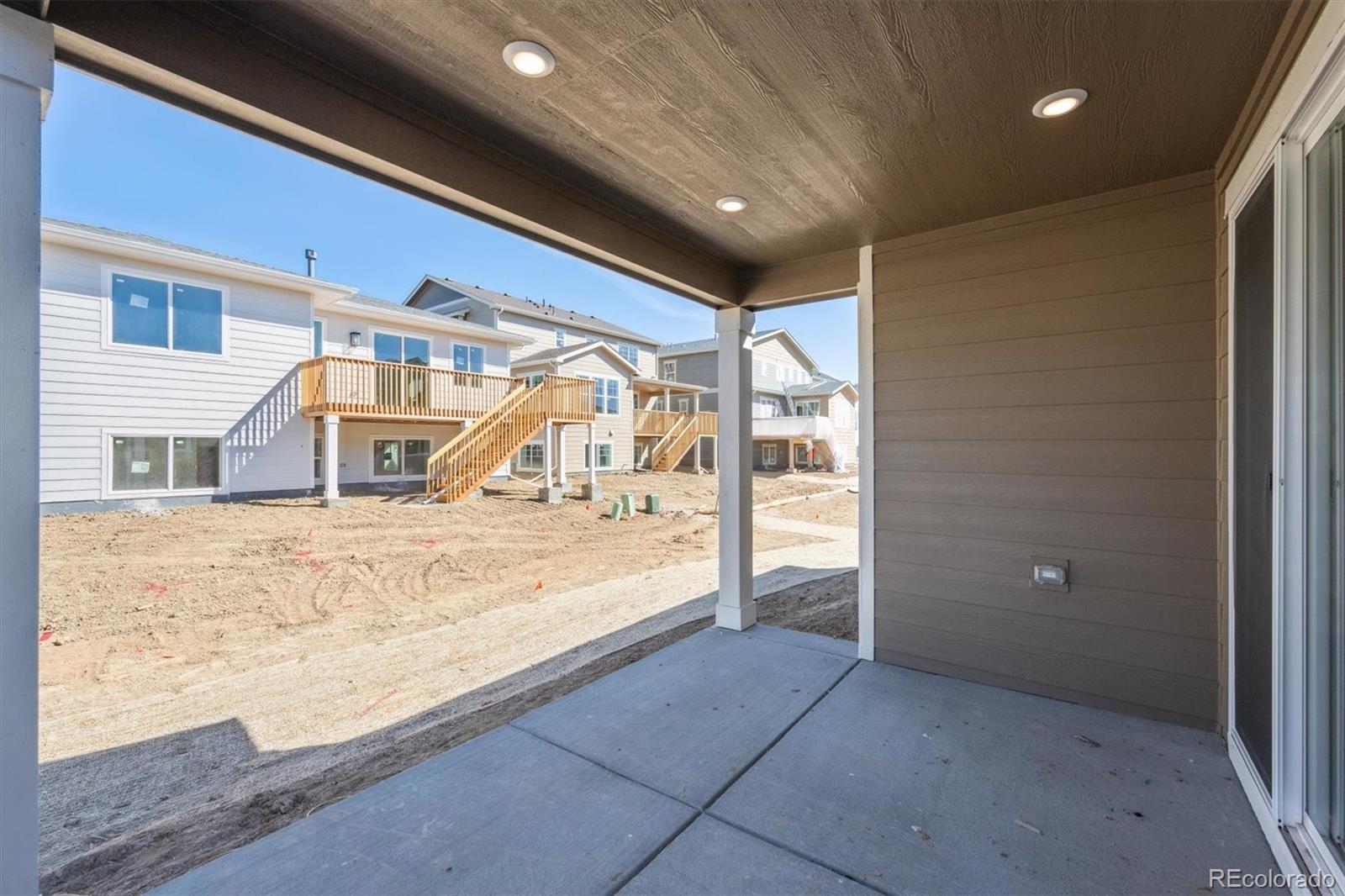 MLS Image #18 for 24739 e 39th avenue,aurora, Colorado