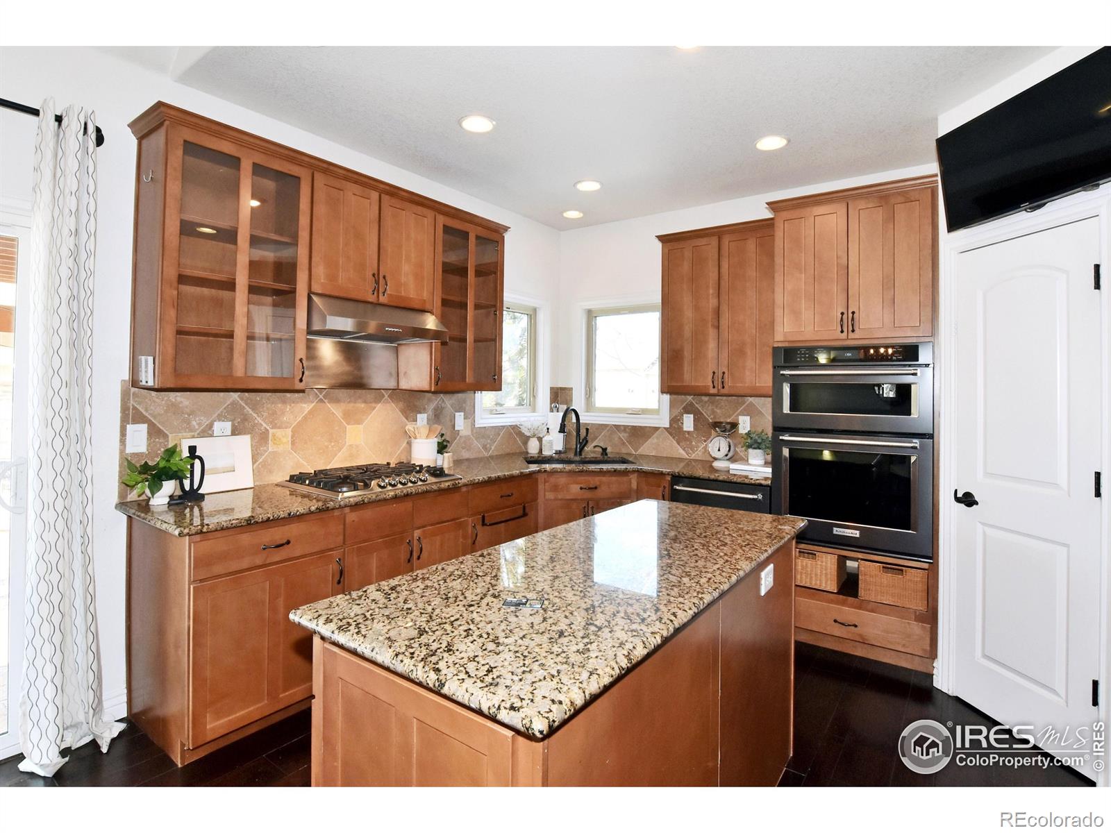 MLS Image #12 for 1929  elba court,windsor, Colorado