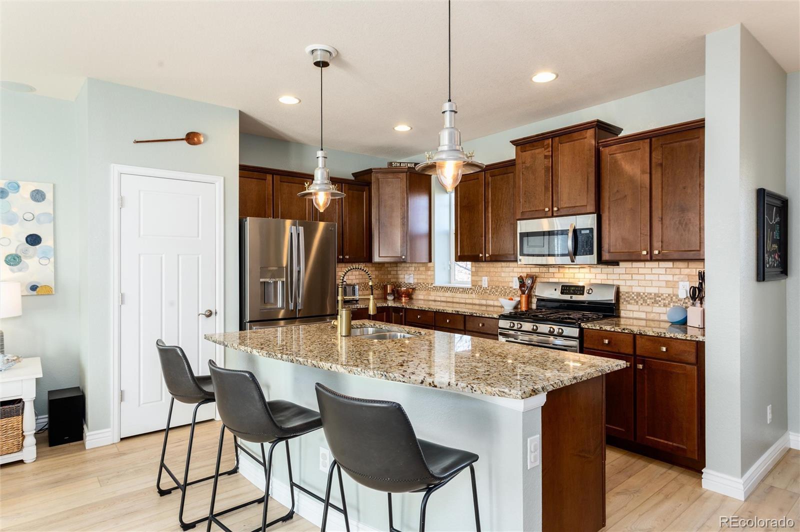 MLS Image #7 for 9690 e 5th avenue,denver, Colorado