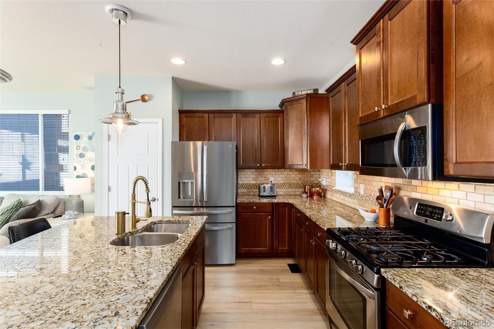 MLS Image #8 for 9690 e 5th avenue,denver, Colorado