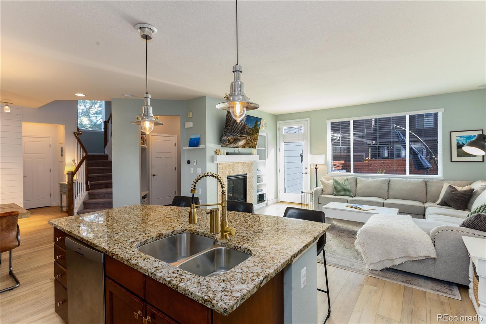 MLS Image #9 for 9690 e 5th avenue,denver, Colorado
