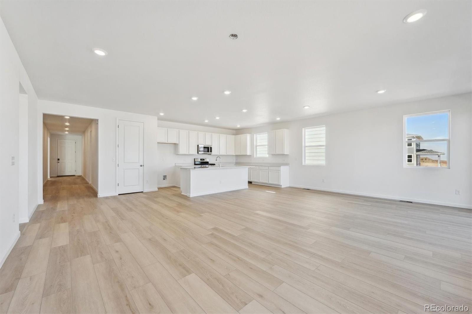 MLS Image #12 for 200  lark sparrow way,bennett, Colorado