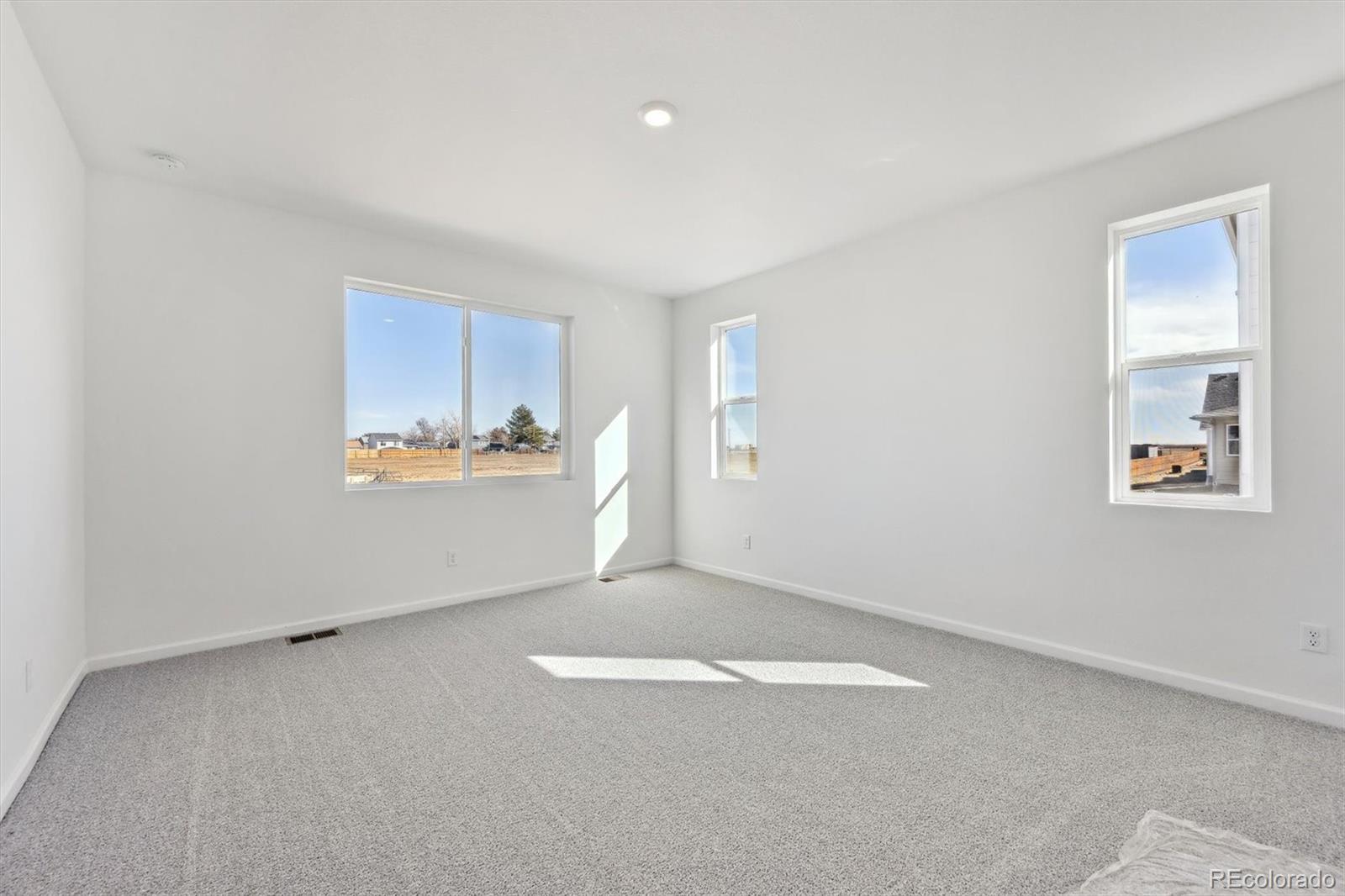 MLS Image #14 for 200  lark sparrow way,bennett, Colorado