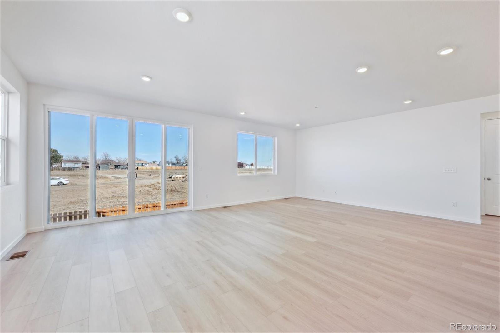 MLS Image #17 for 200  lark sparrow way,bennett, Colorado