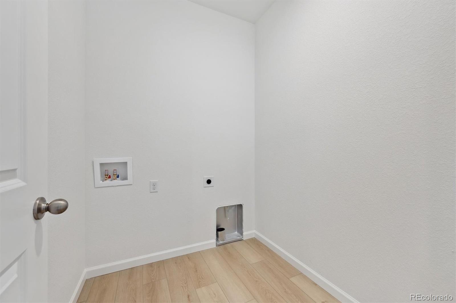 MLS Image #6 for 200  lark sparrow way,bennett, Colorado