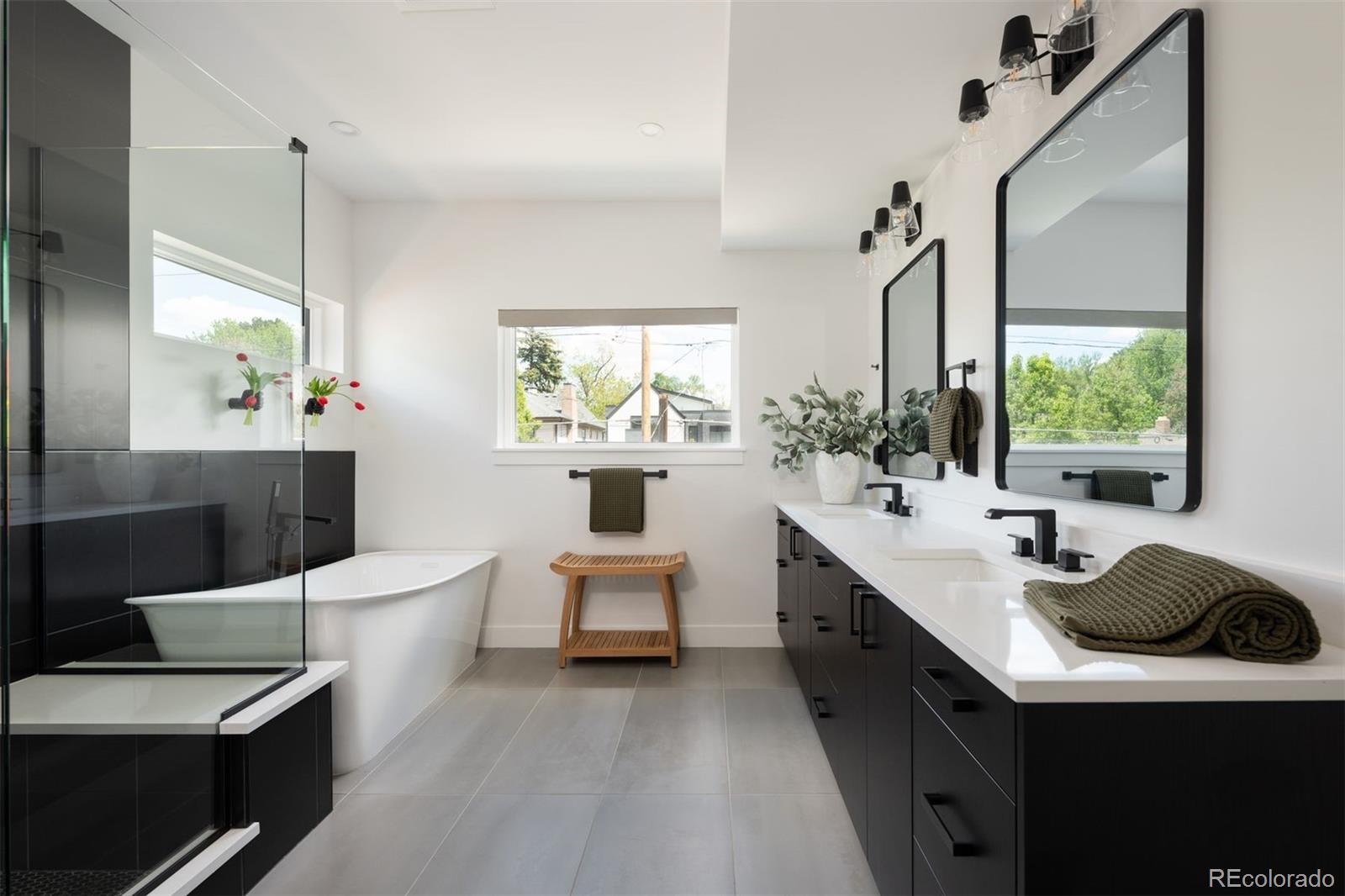 MLS Image #24 for 872 s vine street,denver, Colorado