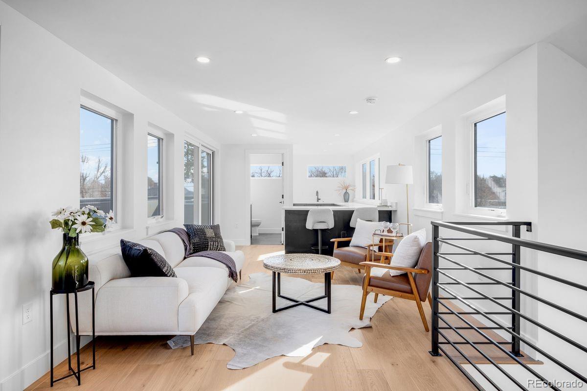 MLS Image #38 for 872 s vine street,denver, Colorado