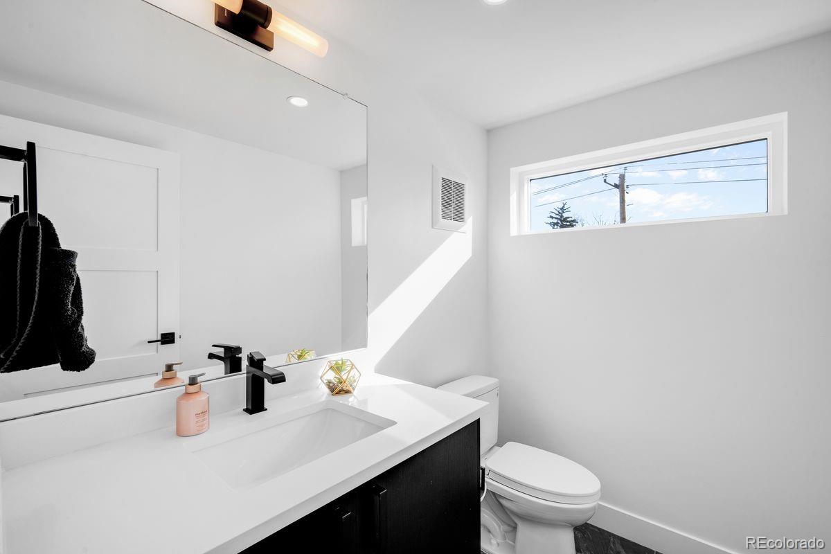 MLS Image #40 for 872 s vine street,denver, Colorado