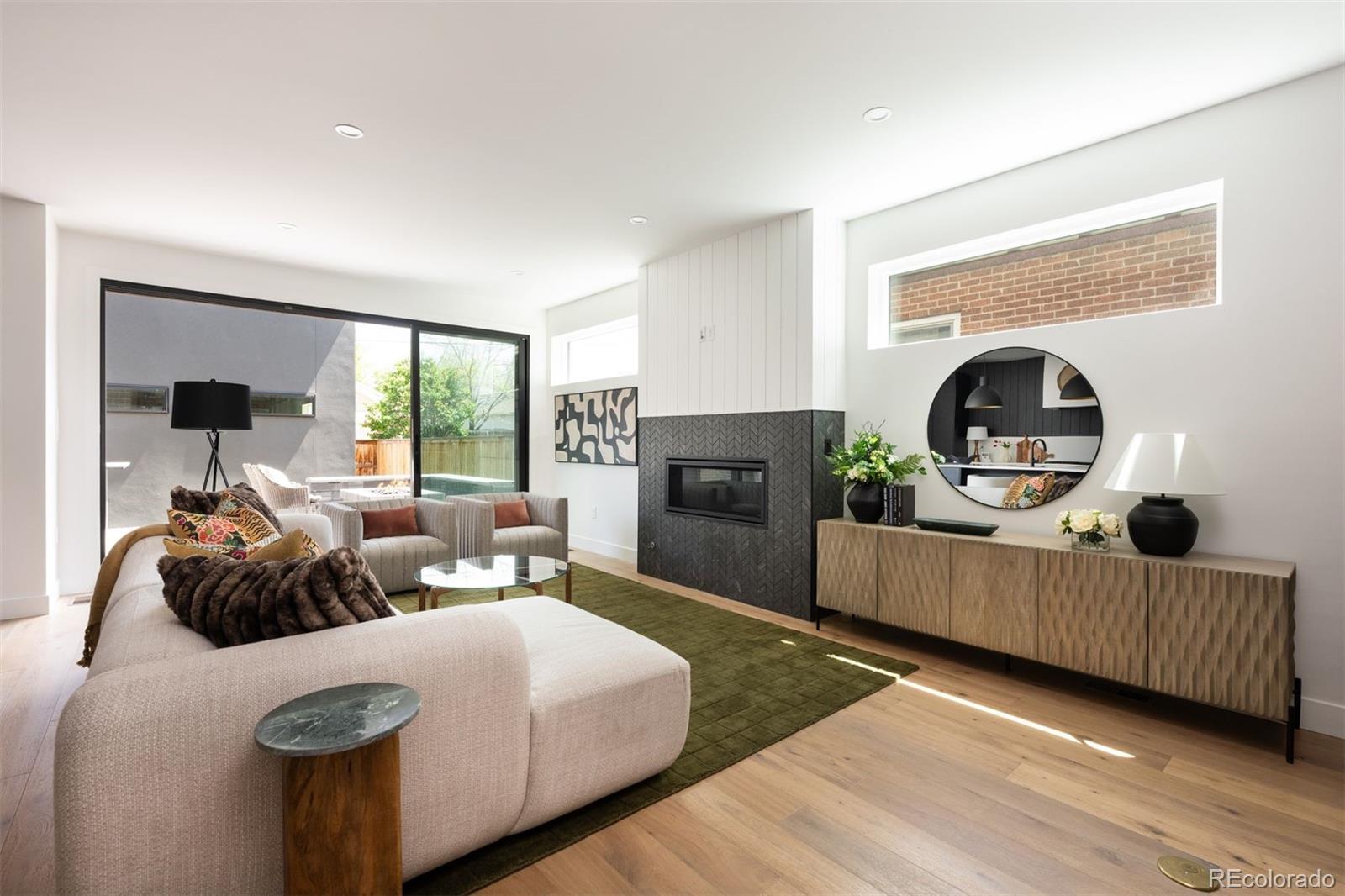 MLS Image #5 for 872 s vine street,denver, Colorado