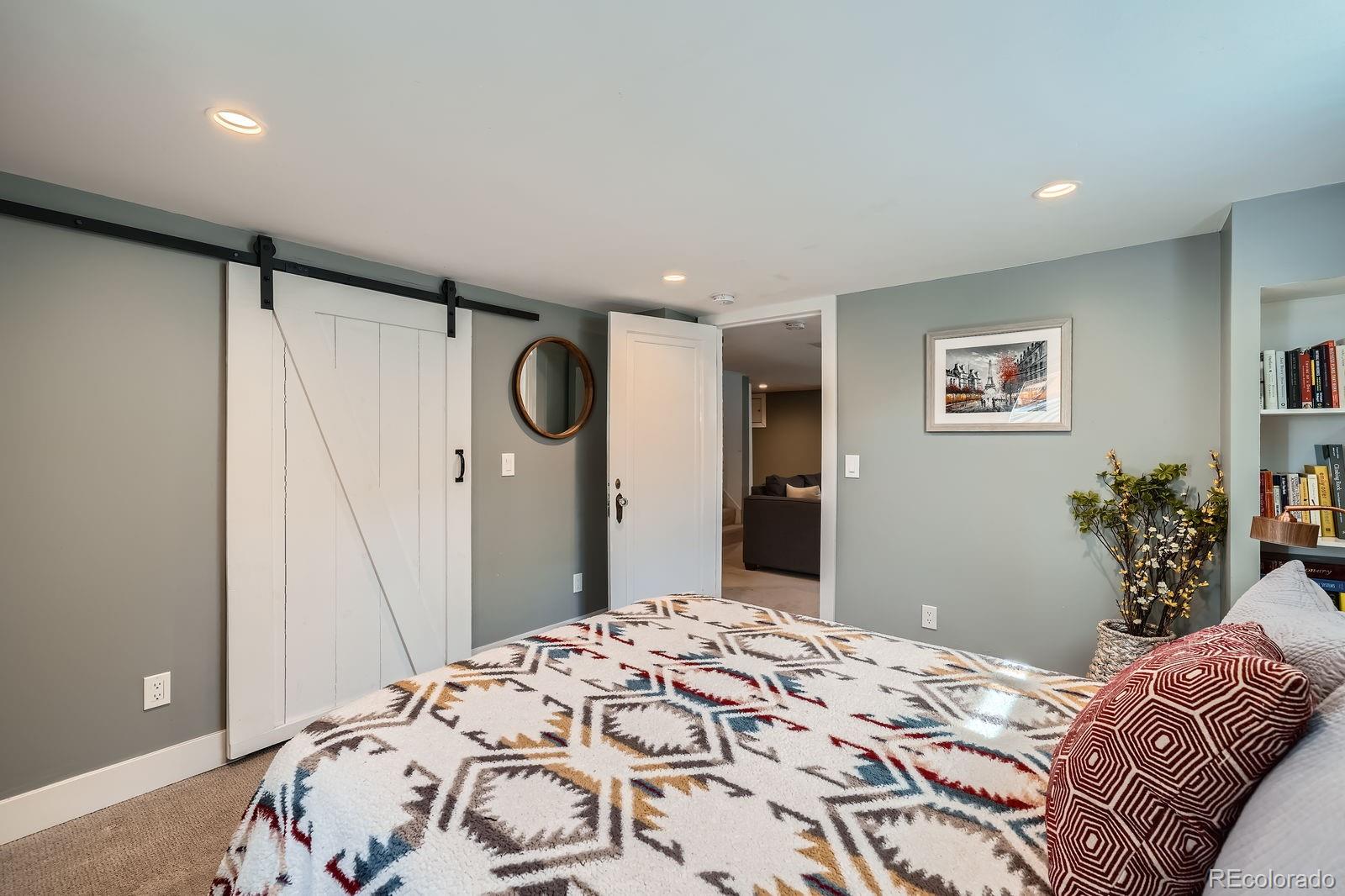MLS Image #15 for 2715 n saint paul street,denver, Colorado