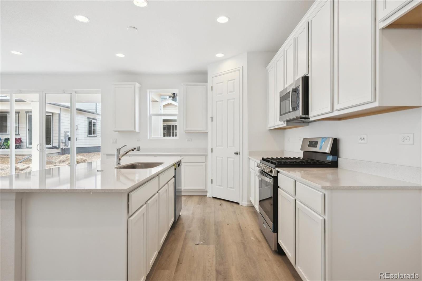 MLS Image #11 for 6615 n nepal street,aurora, Colorado