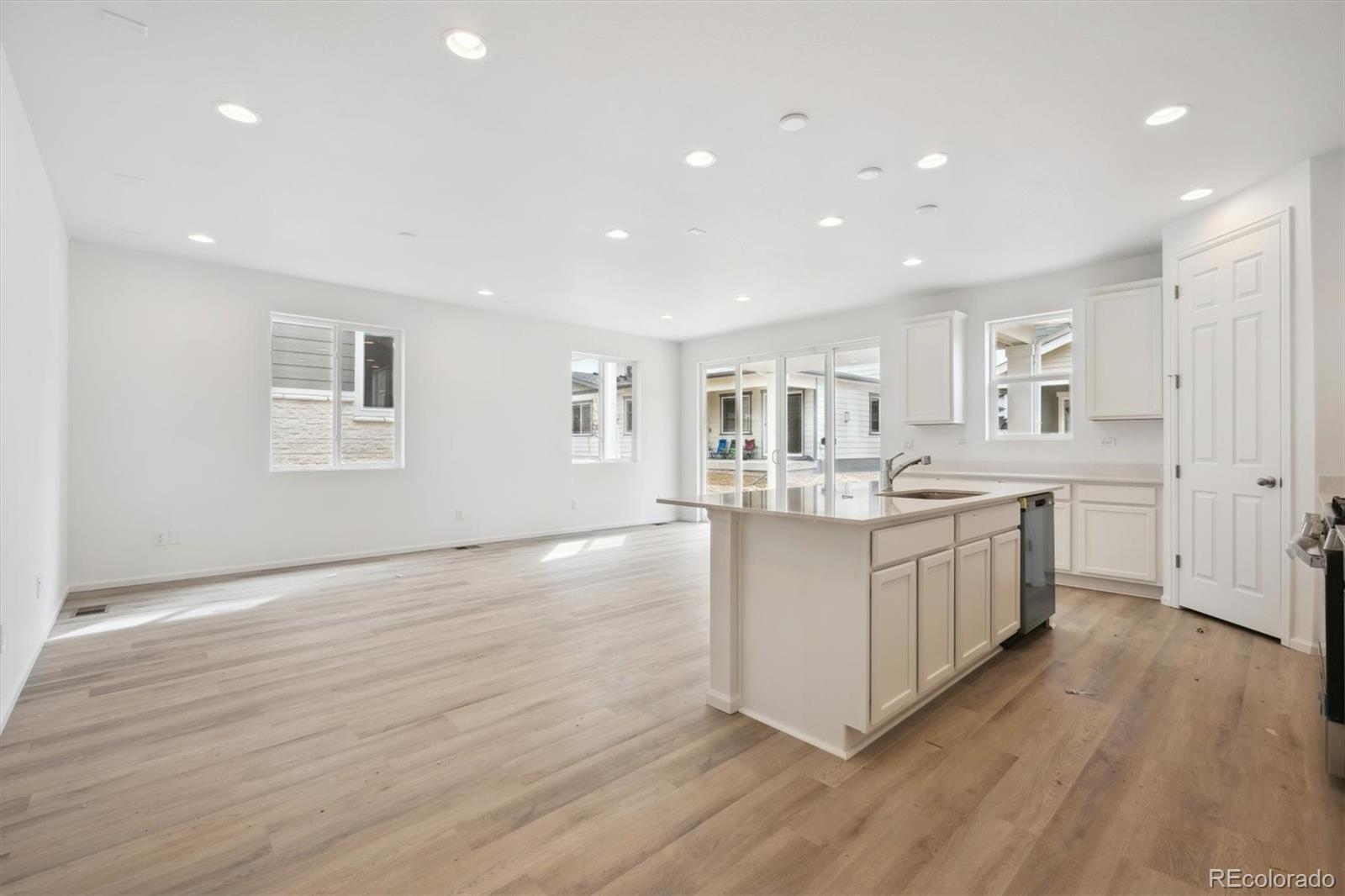 MLS Image #13 for 6615 n nepal street,aurora, Colorado