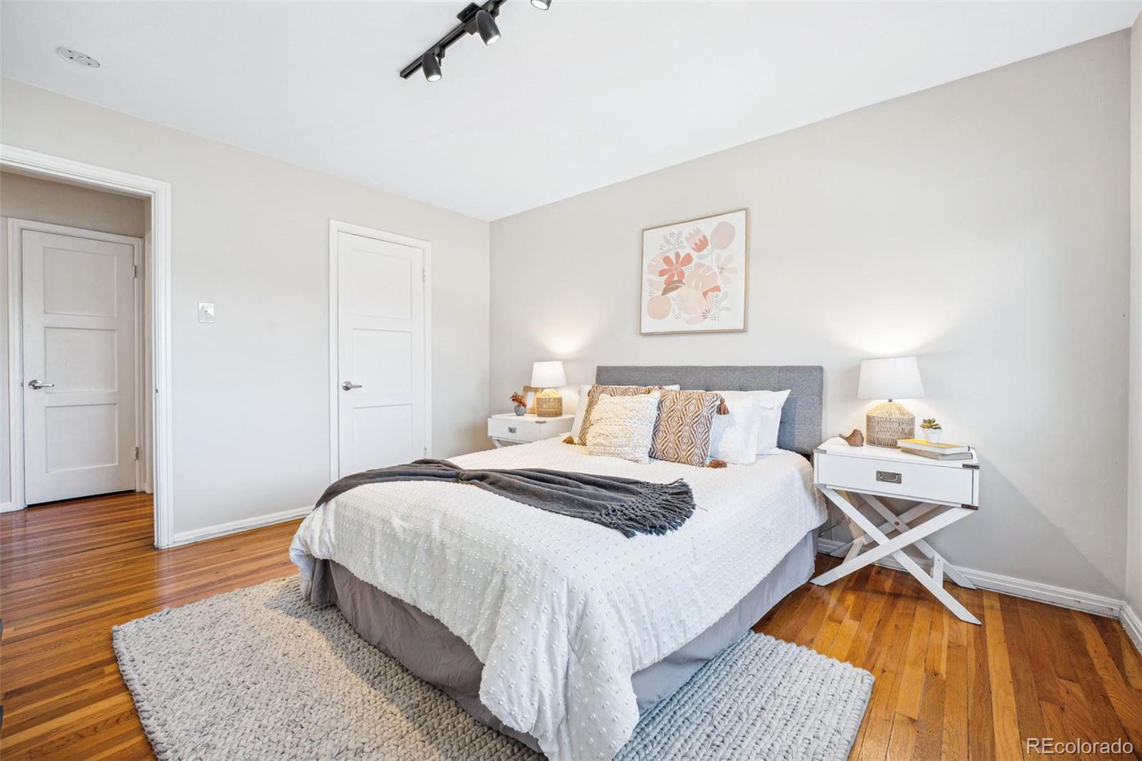 MLS Image #3 for 525  jackson street,denver, Colorado