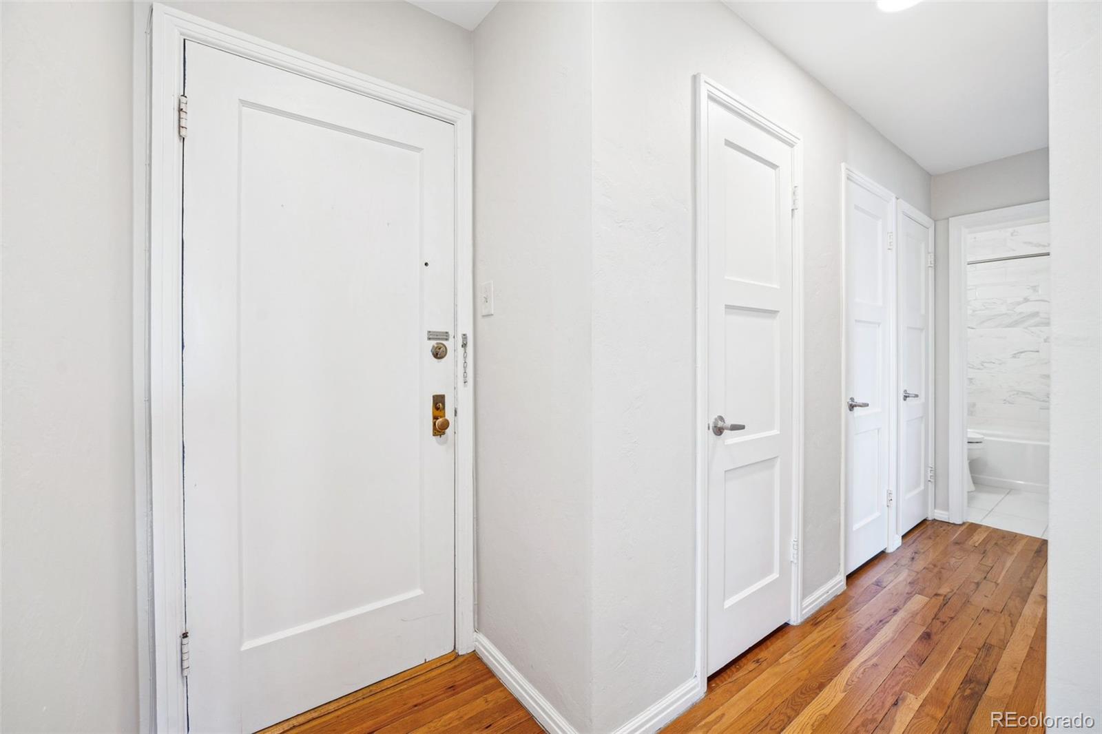 MLS Image #6 for 525  jackson street,denver, Colorado