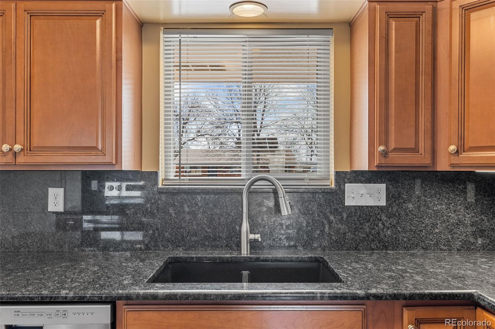 MLS Image #14 for 1001  dakin street,denver, Colorado