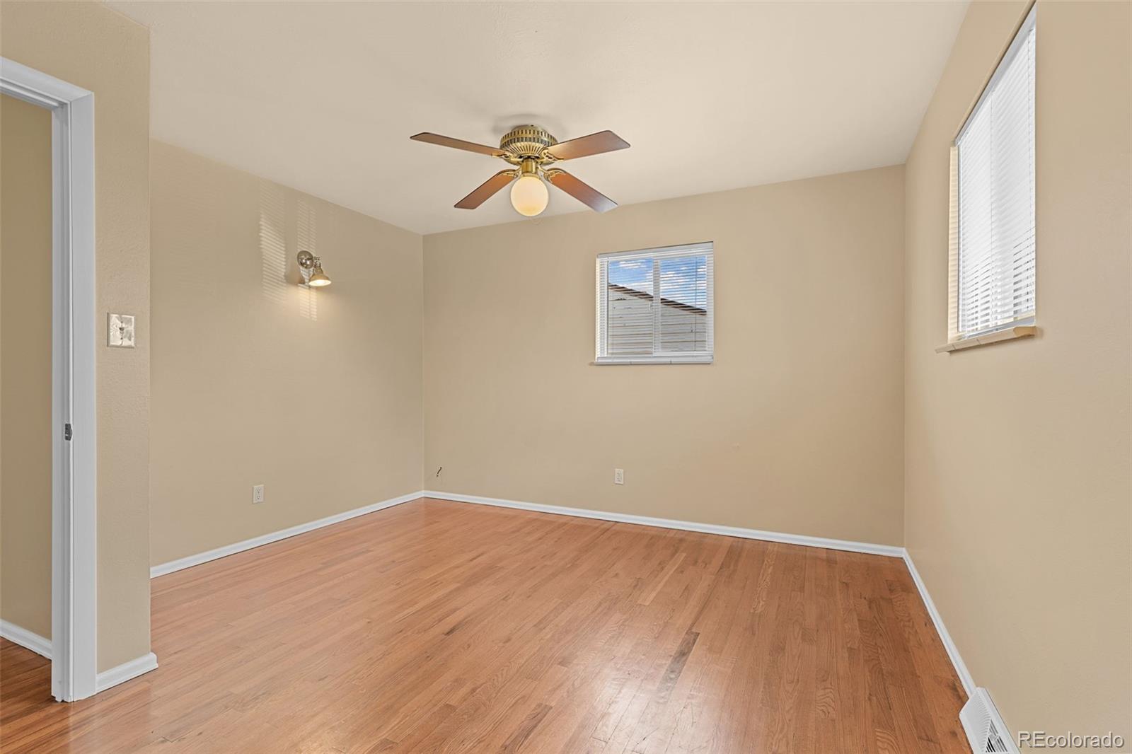 MLS Image #19 for 1001  dakin street,denver, Colorado