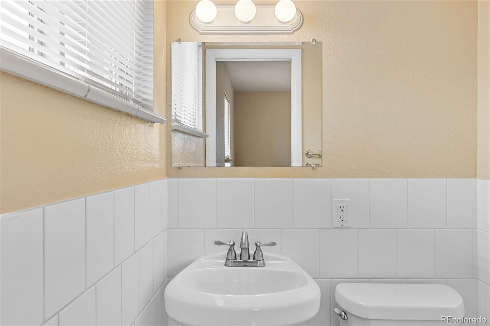 MLS Image #22 for 1001  dakin street,denver, Colorado