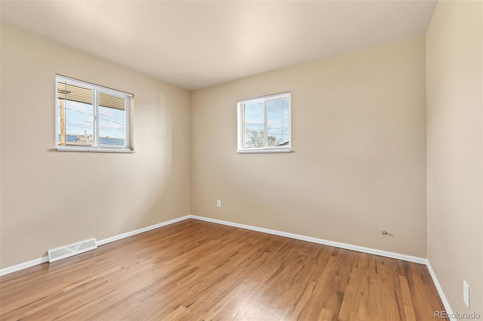 MLS Image #24 for 1001  dakin street,denver, Colorado
