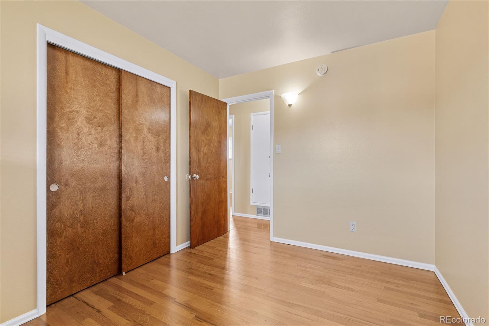 MLS Image #27 for 1001  dakin street,denver, Colorado