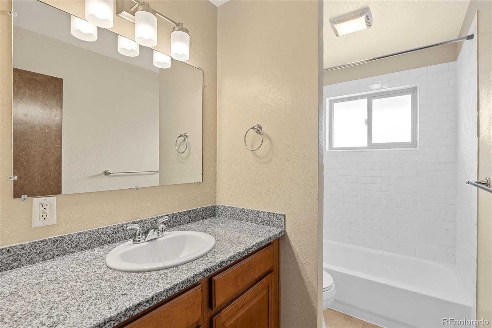 MLS Image #28 for 1001  dakin street,denver, Colorado