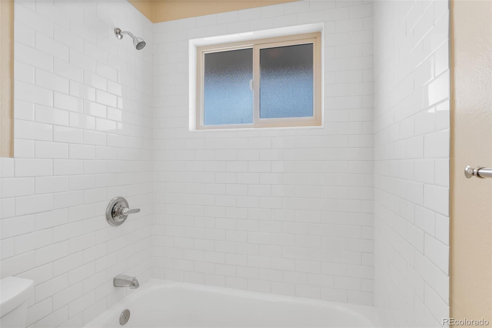 MLS Image #29 for 1001  dakin street,denver, Colorado