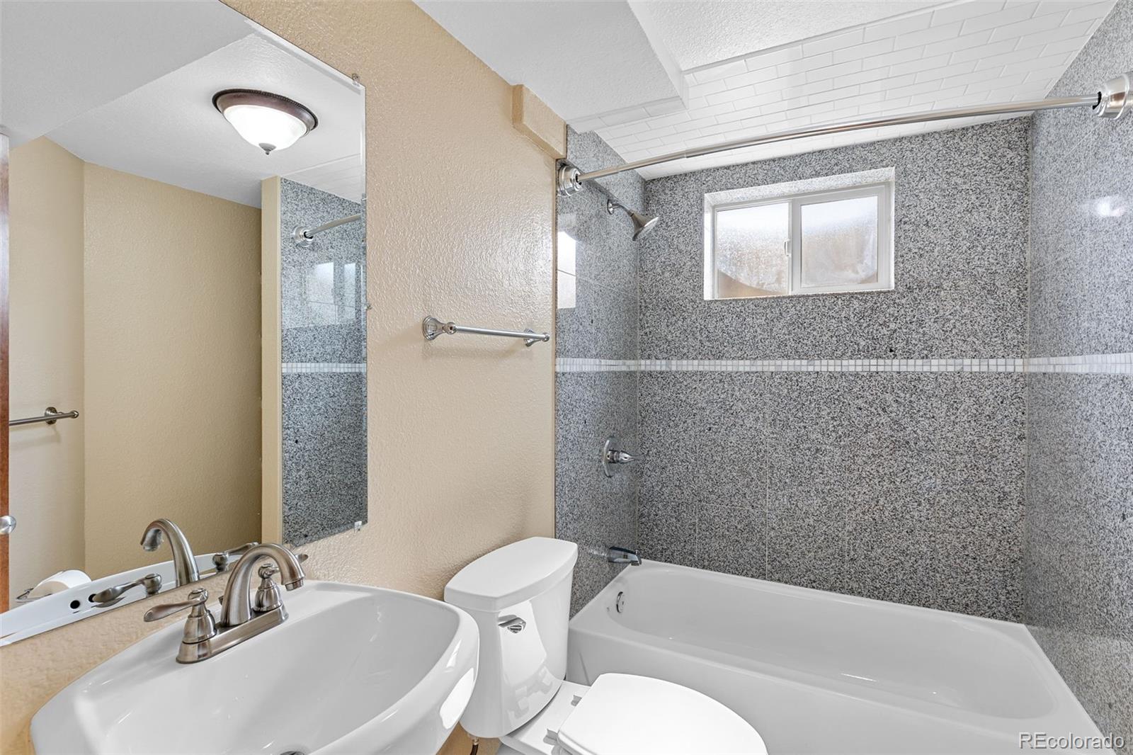 MLS Image #32 for 1001  dakin street,denver, Colorado