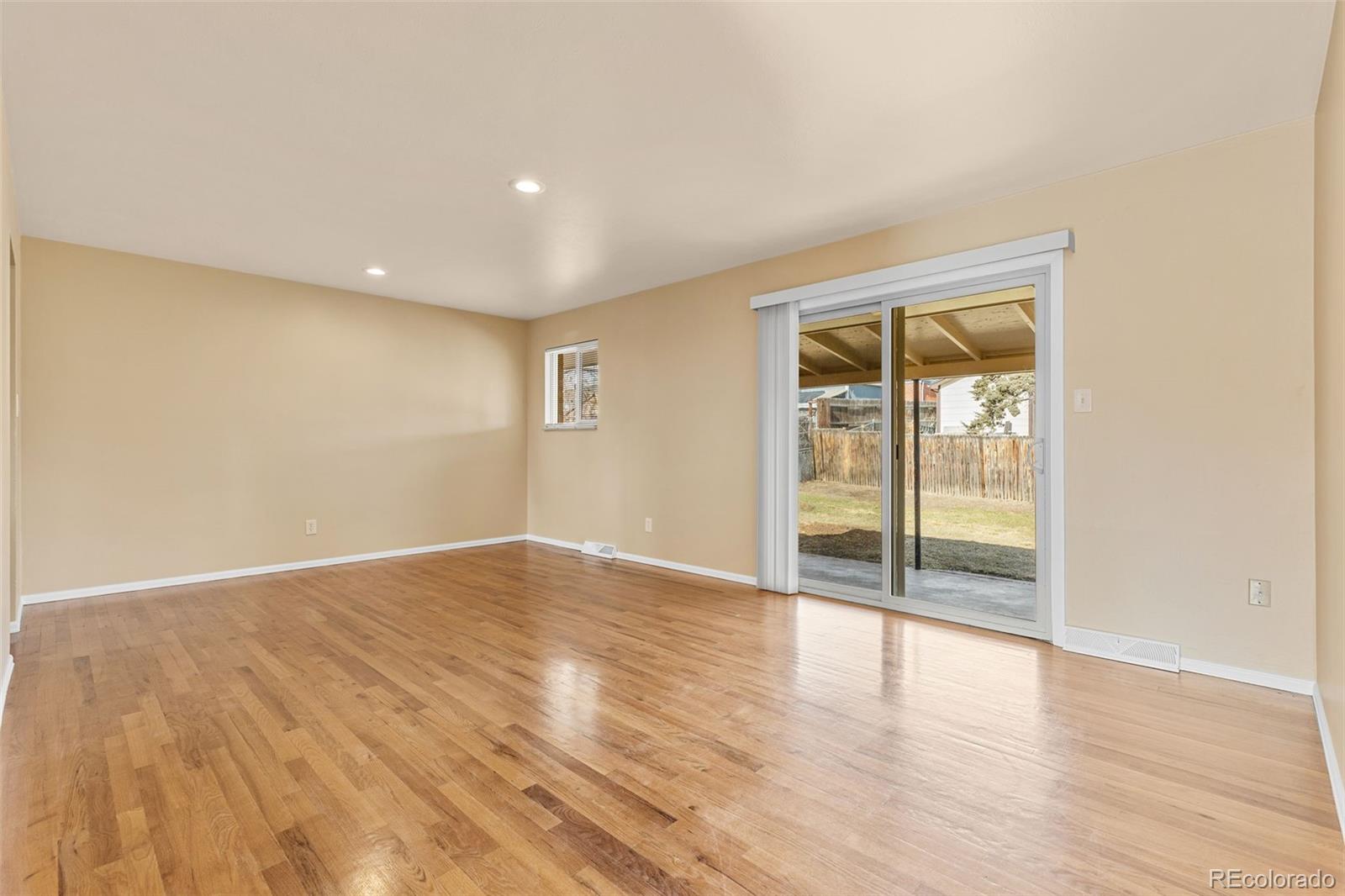 MLS Image #6 for 1001  dakin street,denver, Colorado