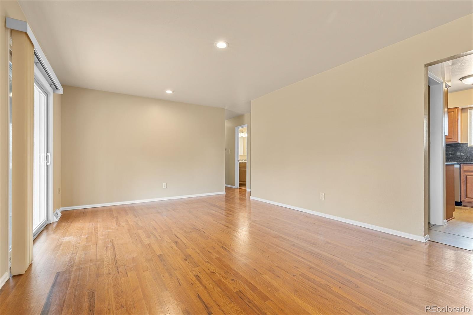 MLS Image #9 for 1001  dakin street,denver, Colorado