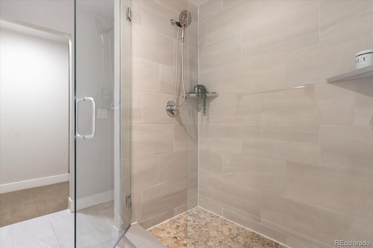 MLS Image #11 for 2952 s delaware street,englewood, Colorado