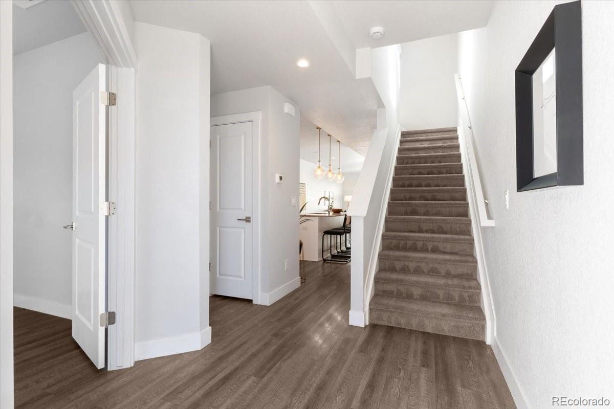 MLS Image #8 for 2952 s delaware street,englewood, Colorado