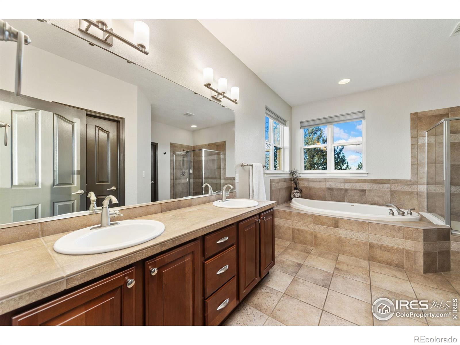 MLS Image #17 for 2785  anchorage court,loveland, Colorado