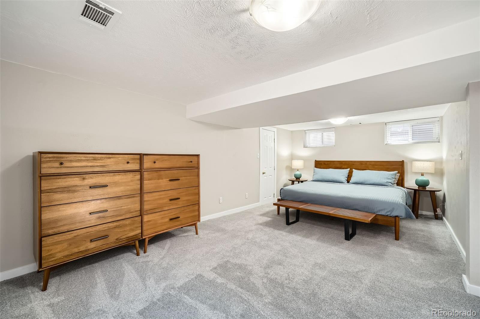 MLS Image #25 for 1640  harrison street,denver, Colorado