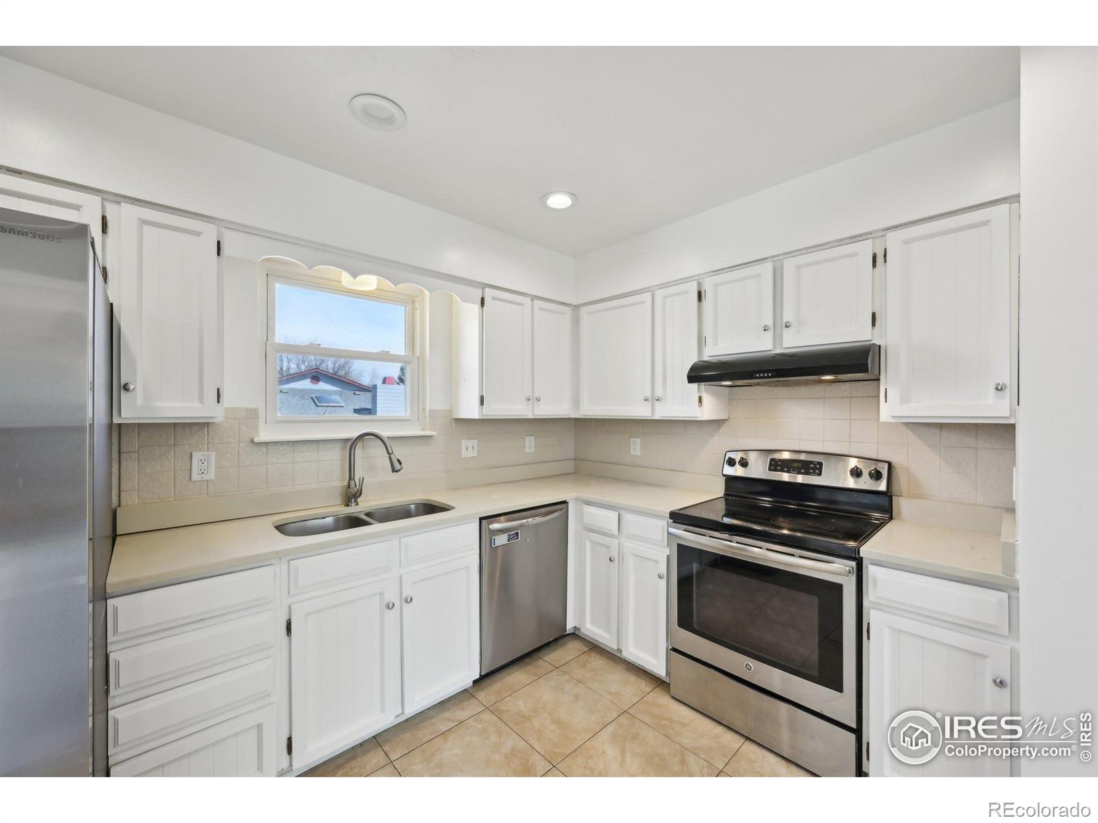 MLS Image #16 for 1460  harvard street,longmont, Colorado